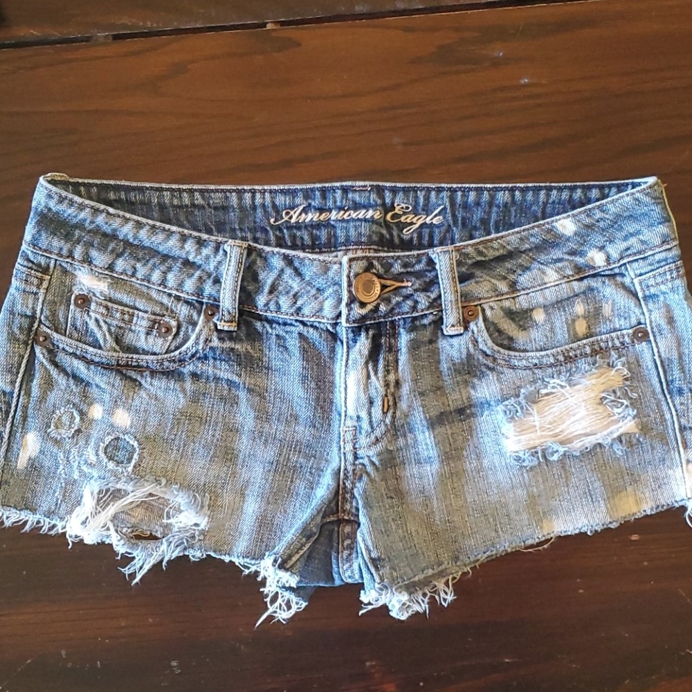 American eagle shorts size 4
